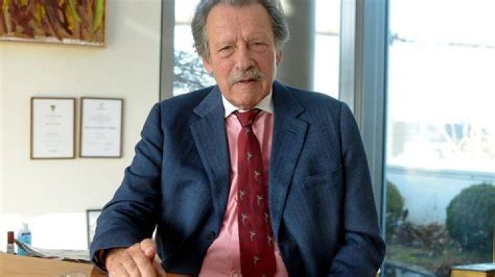 Alfred Neven DuMont Fortune