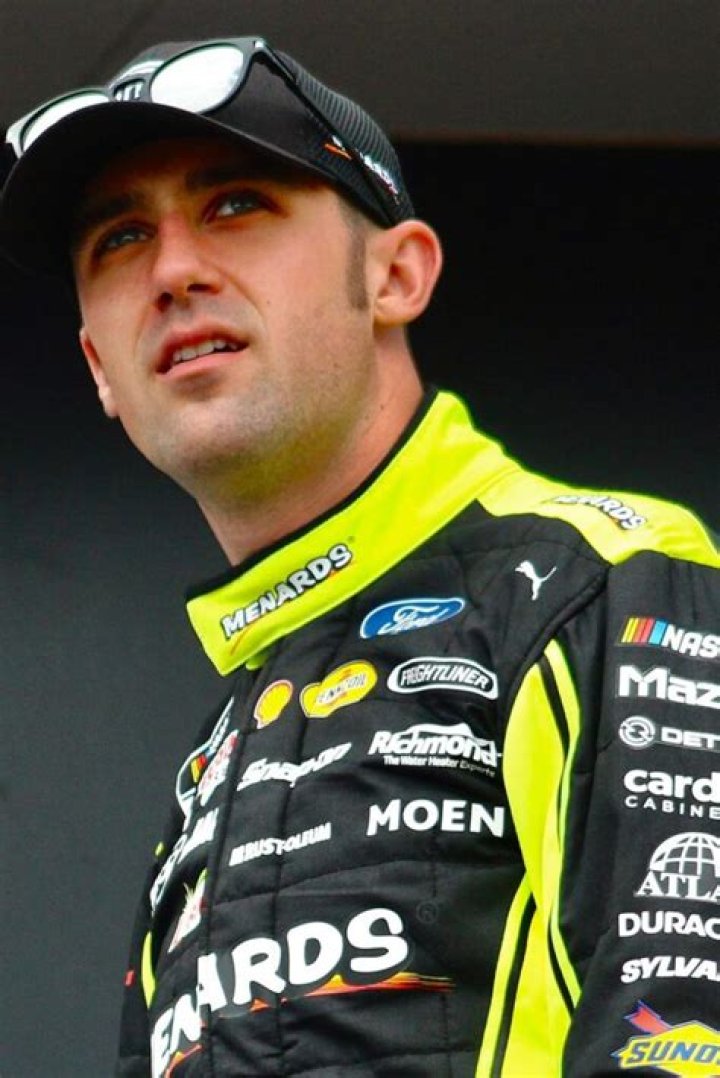 Austin Cindric Girlfriend, Partner, Net Worth, Age, Height, Wikipedia, Instagram