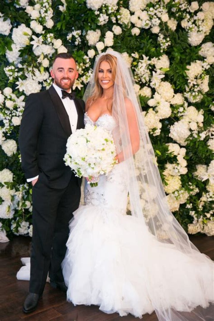 Austin Dillon Wife & Family Details, His Net Worth & Facts