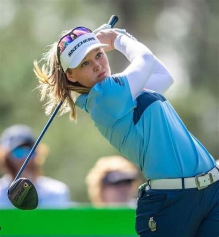 Brooke Henderson Height, Weight, Age, Measurements, Net Worth, Facts