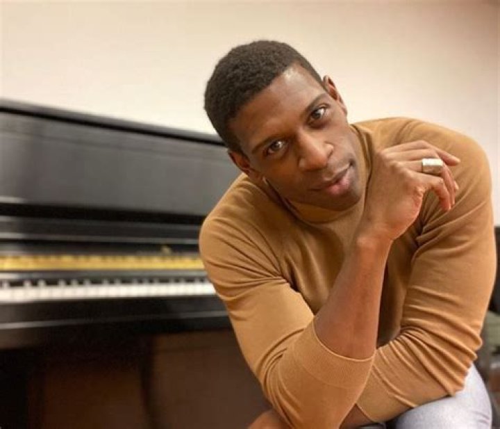 Curtis Bannister Age, Height, Wikipedia, Wife, Net Worth 2022