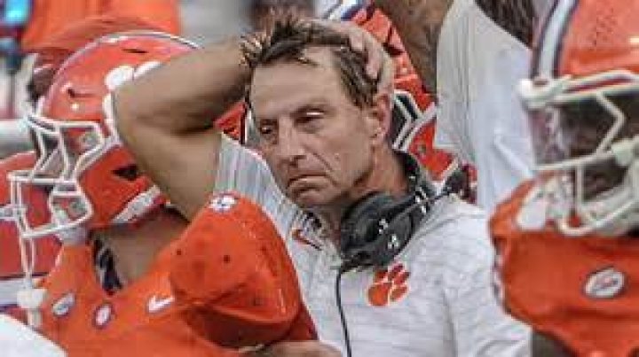 Dabo Swinney Biography: Salary, Age, Team Coached, Net Worth, Wife, Real Name, Height, Contract, Wiki, Son, House