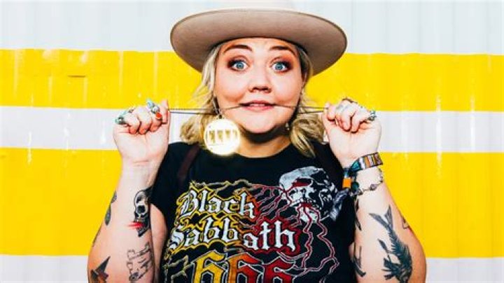 Elle King Biography: Net Worth, Husband, Age, Songs, Tattoos, Wedding Photos, Dad, Instagram, Video, Tour, Wikipedia, Height, Wheelchair, Parents