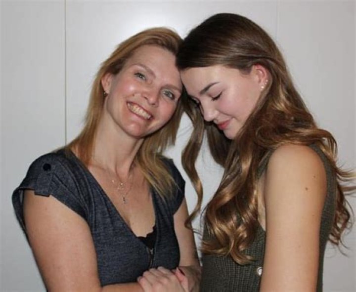 Explore Ali Skovbye Wiki Facts: Is She Dating Boyfriend Or Engaged?