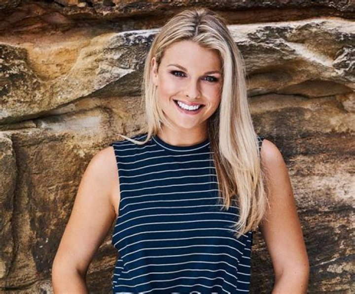 EXPLORE ‘Home and Away’ Star Sophie Dillman Wiki, Bio, Age, Height, Birthday, Dating, Boyfriend, Net Worth!!