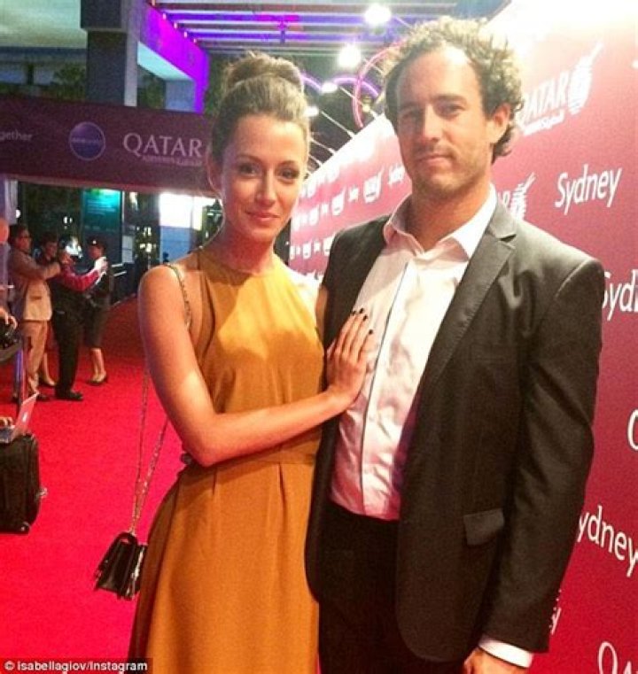 Is Isabella Giovinazzo Still Married To Her Husband Or Divorced?