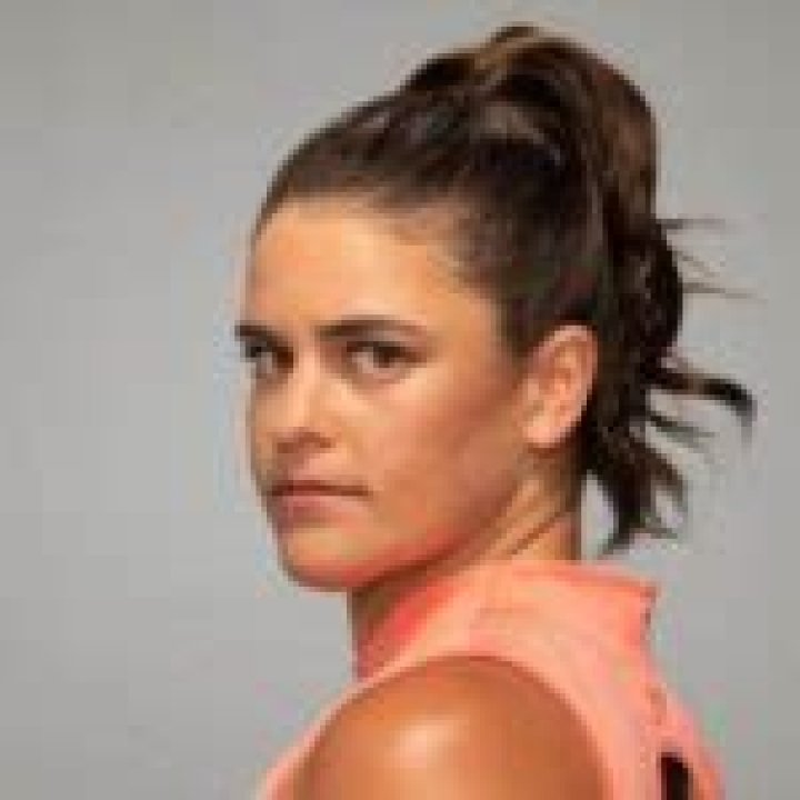 Is Jennifer Brady Married? Her Family & Personal Life Details