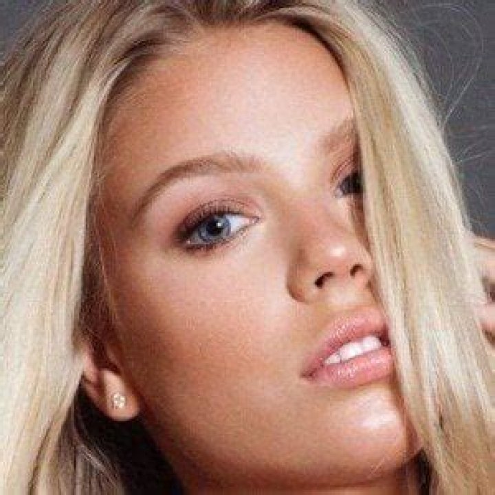 Kaylyn Slevin Biography, Age, Height, Parents and Other Facts