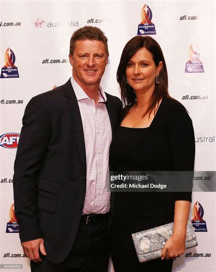 Know All About Damien Hardwick Wife Danielle Hardwick!!