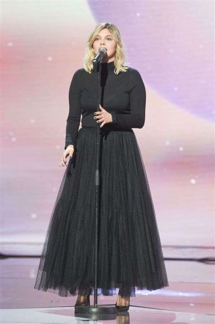 Louane Emera Poids Taille