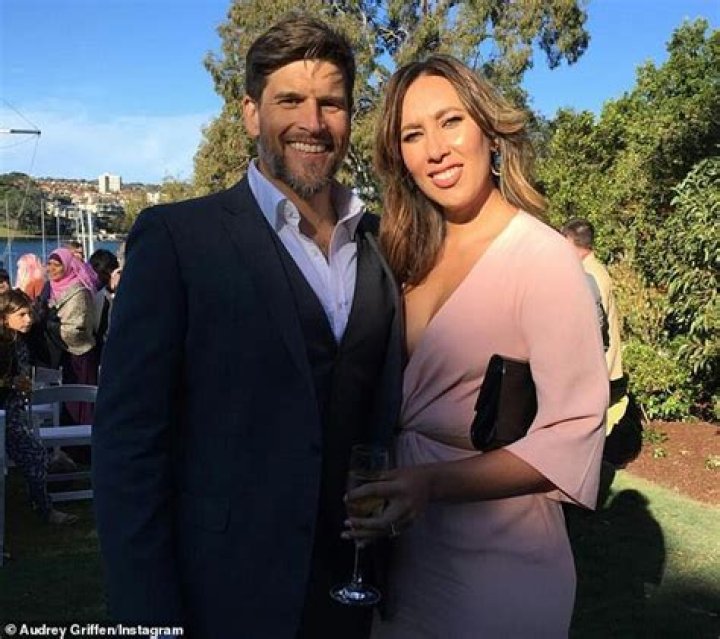 Meet Osher Günsberg’s wife Audrey Griffen. Explore her Wiki Bio, Background, and Net Worth