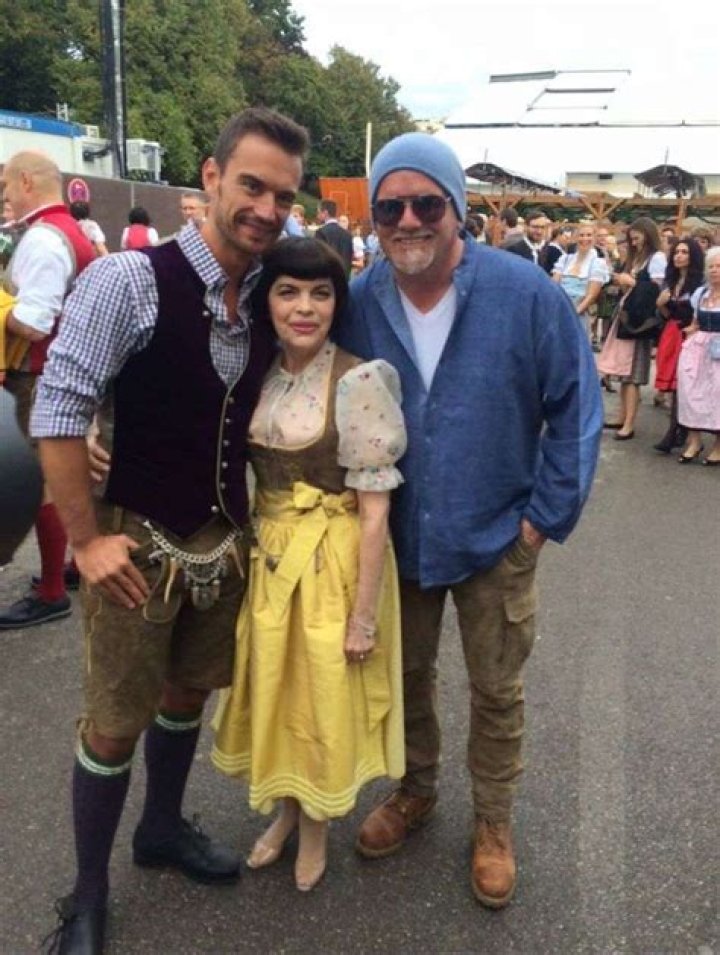 Mireille Mathieu Et Son Fils