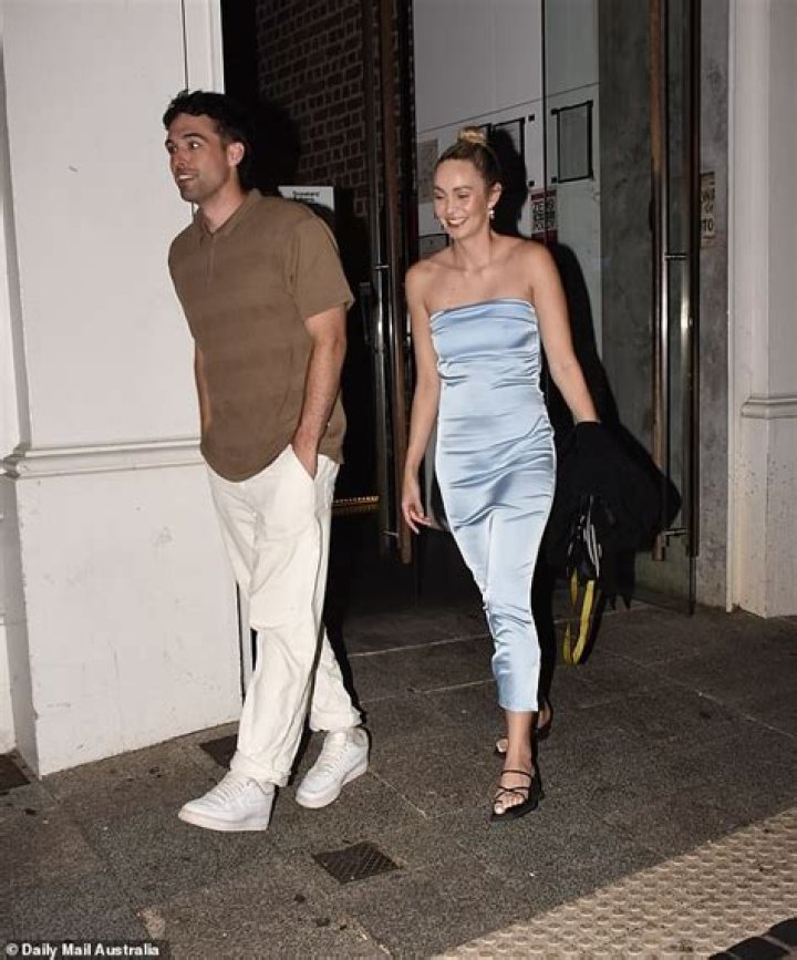 Ollie Skelton Mafs Instagram, Age, Birthday, Height, Wikipedia, Partner