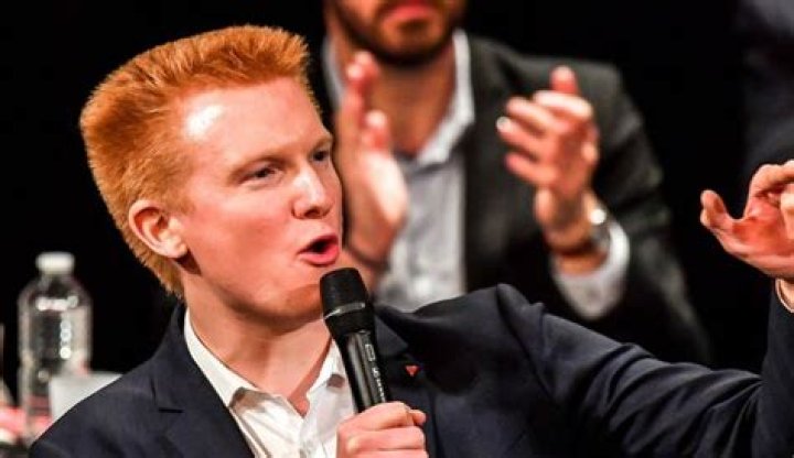 Photos De Céline Quatennens