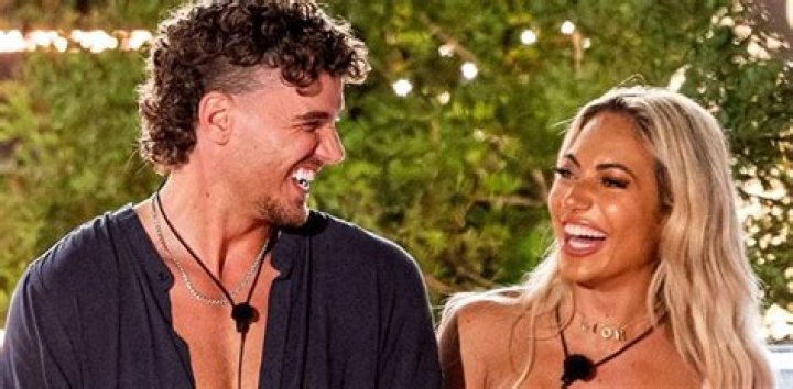 Savanah Badger Love Island Age, Height, Wikipedia, Boyfriend