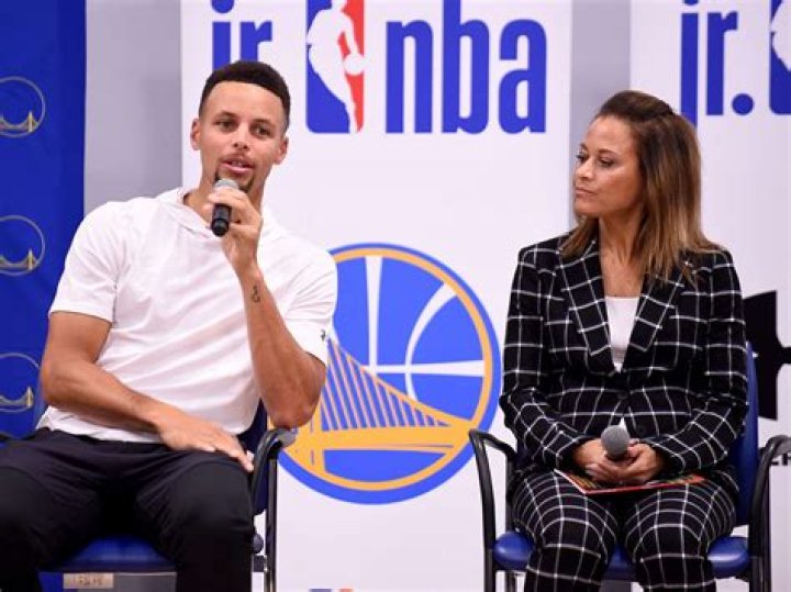 Stephen Curry's Mother Sonya Curry Biography: Net Worth, Age, Children, Husband, Instagram, Father, Height, Parents, Boyfriend, Wikipedia