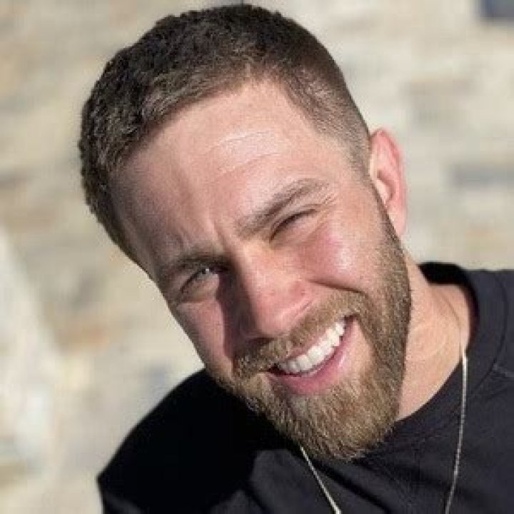 Tate Sweatt Wiki, Biography, Age, Height, Instagram, Girlfriend, Background, Net Worth 2021