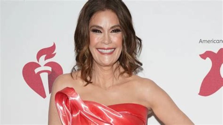 Teri Hatcher Biography: Children, Age, Height, Net Worth, Movies, Husband, Twitter, Wiki, Instagram, Awards