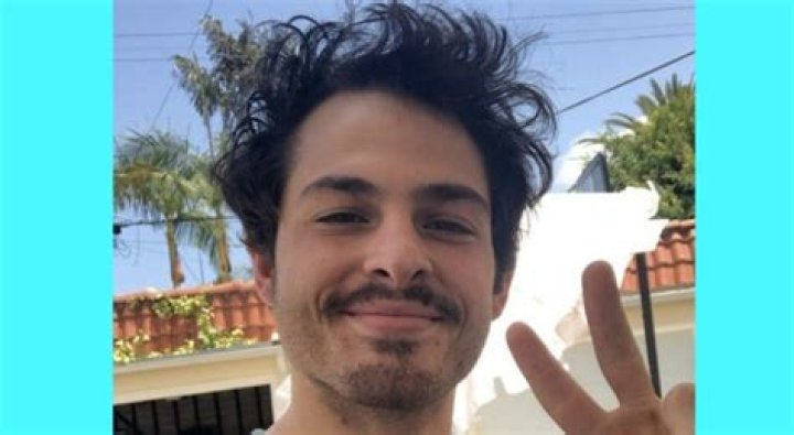 The Young and the Restless Spoilers: Zach Tinker Pops a Hairy Question To Cait Fairbanks – Fen and Tessa At Home