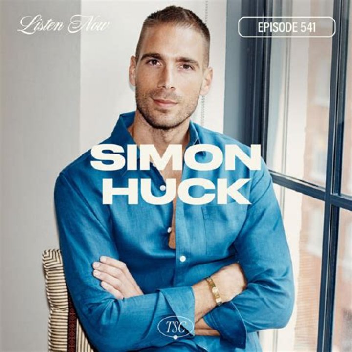Who Is Command PR Simon Huck Dating, His Boyfriend? Explore His Wiki Facts & Net Worth
