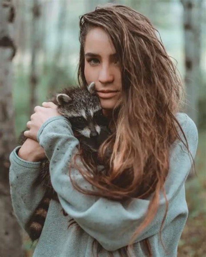 Who is Model Sommer Ray’s sister, Skylyn Beaty? EXPLORE Her Wiki, Bio, Age, Height, Nationality, Dating, Boyfriend, Siblings, Instagram, and Net Worth