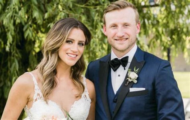 Who Is Steven Stamkos Wife Sandra Porzio? Her Age, Height, Wiki, Biography, Instagram