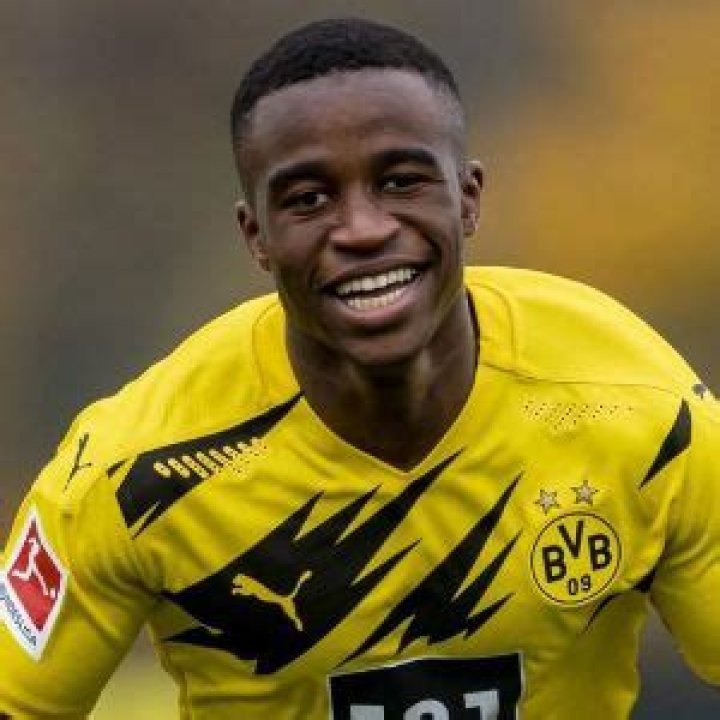 Youssoufa Moukoko Girlfriend: Inside His Personal & Family Life